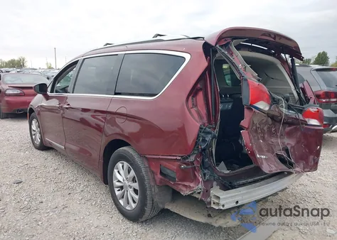 2018 Chrysler Pacifica Touring L Plus из США, поврежденный, VIN 2C4RC1EG4JR289613